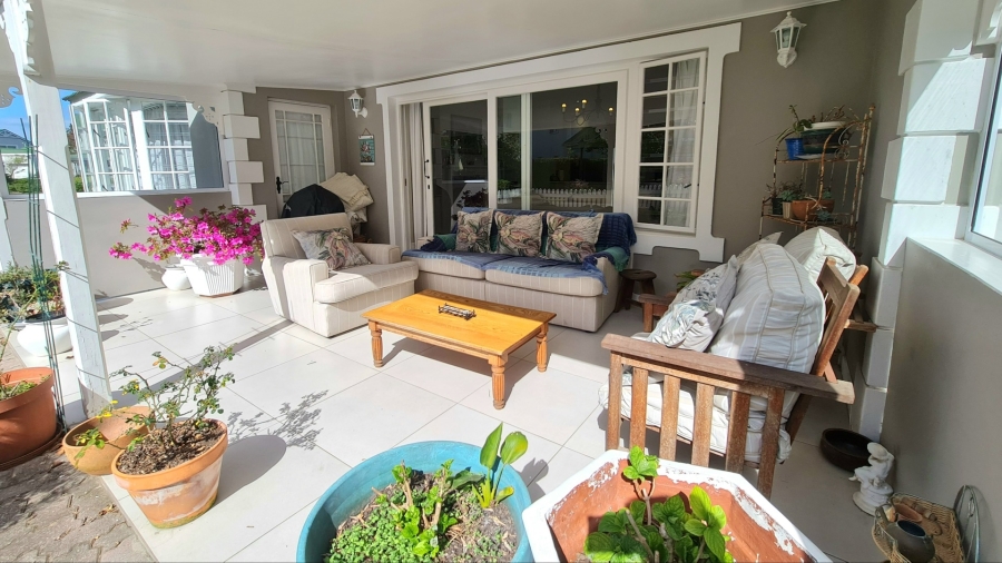 3 Bedroom Property for Sale in River Club Western Cape